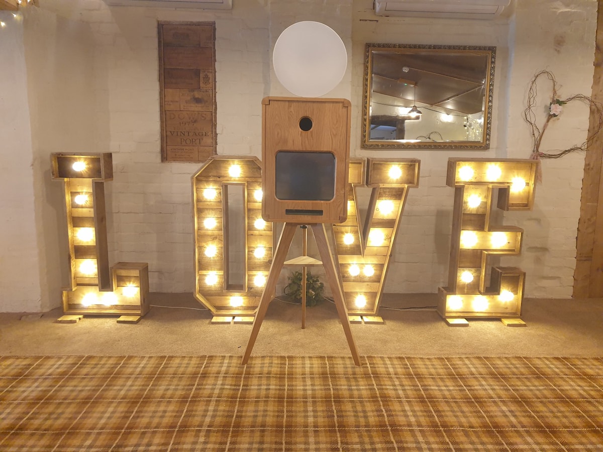 Vintage photobooth met gastenboek en props