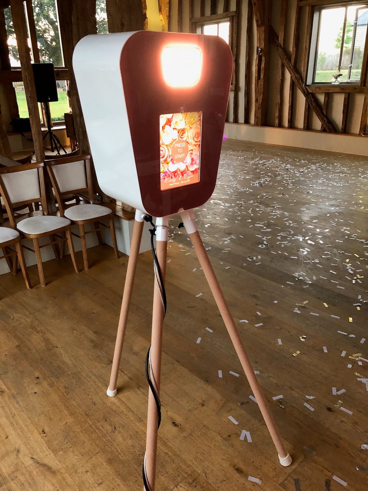 Retro selfie pod met houten pootjes
